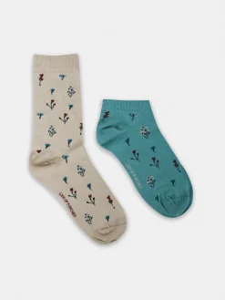 Meias com motivos de flores