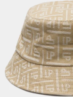 Panamá para mulher com relevo de monograma e etiqueta