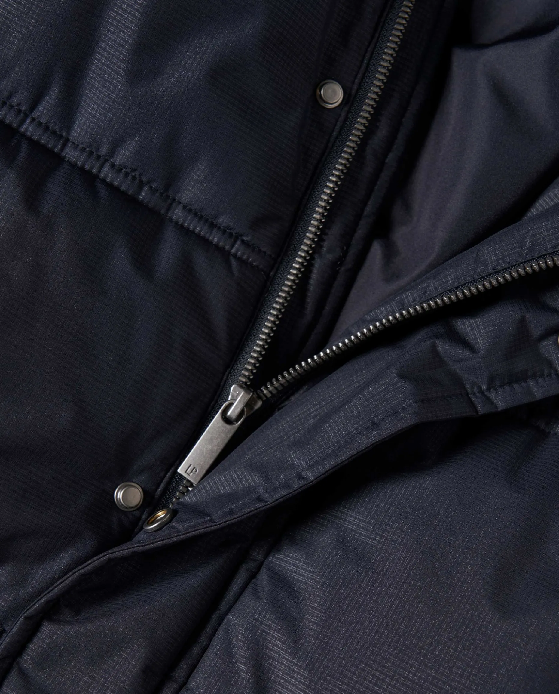 Parka acolchoada com capuz