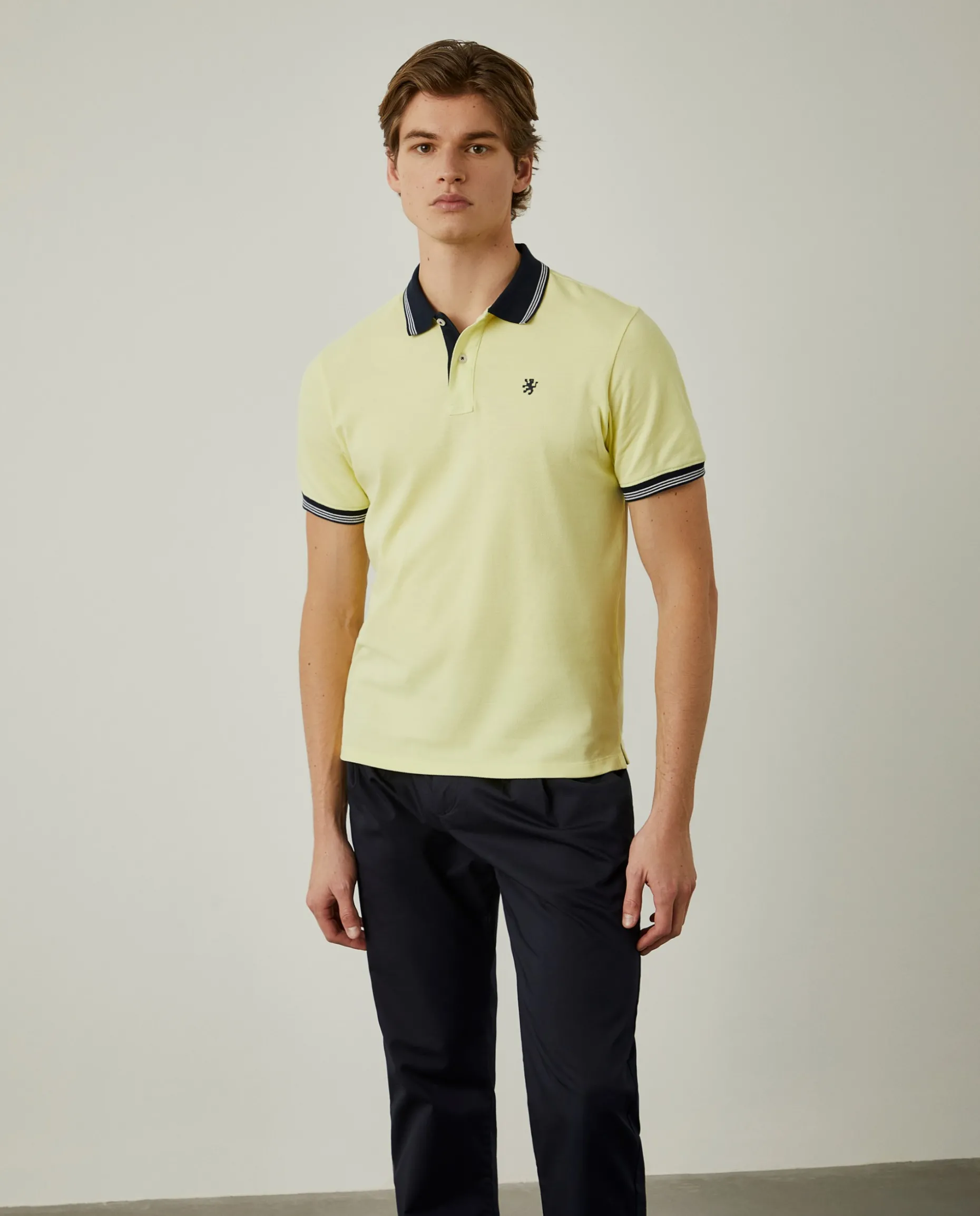 Polo piqué com riscas a contraste