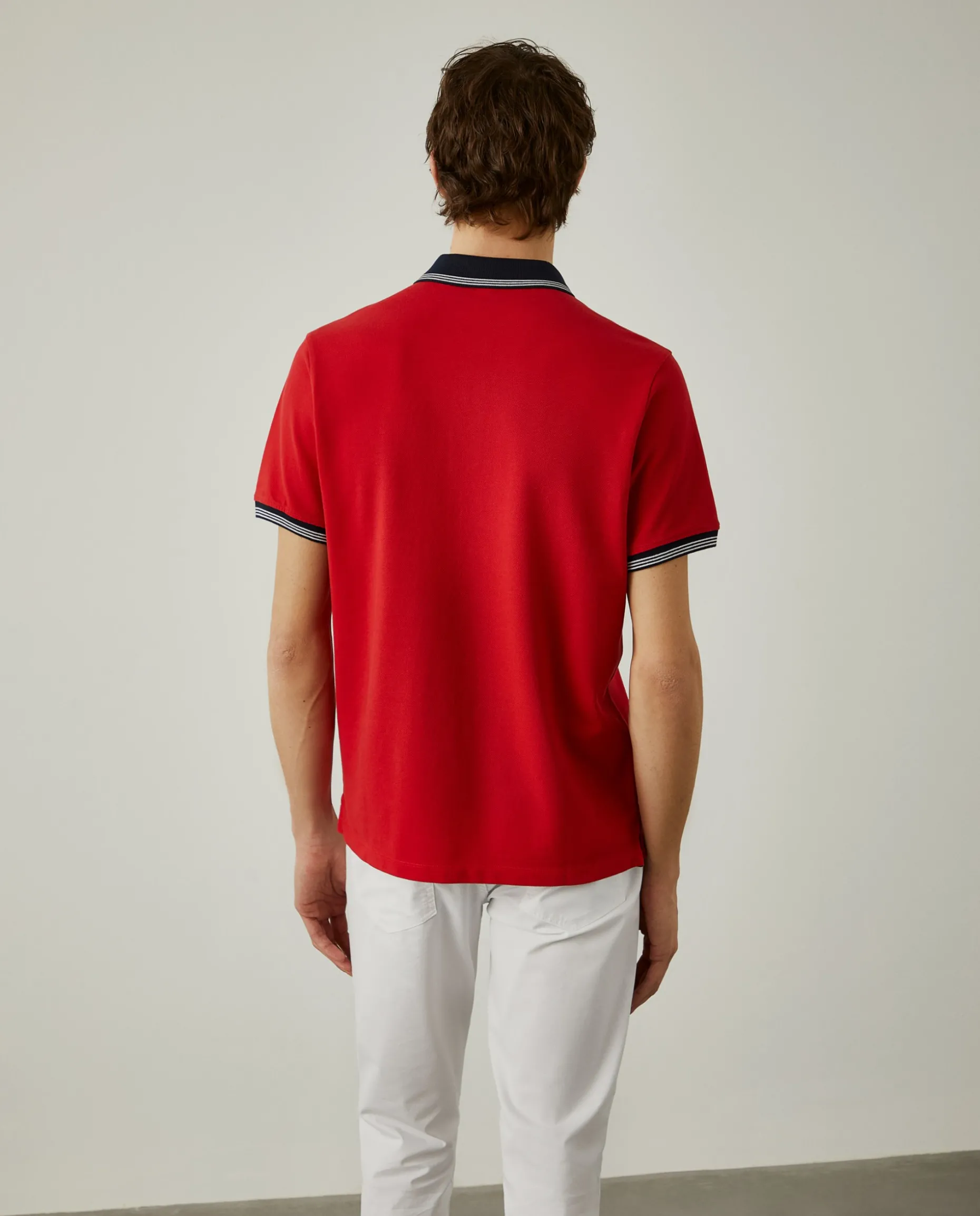 Polo piqué com riscas a contraste