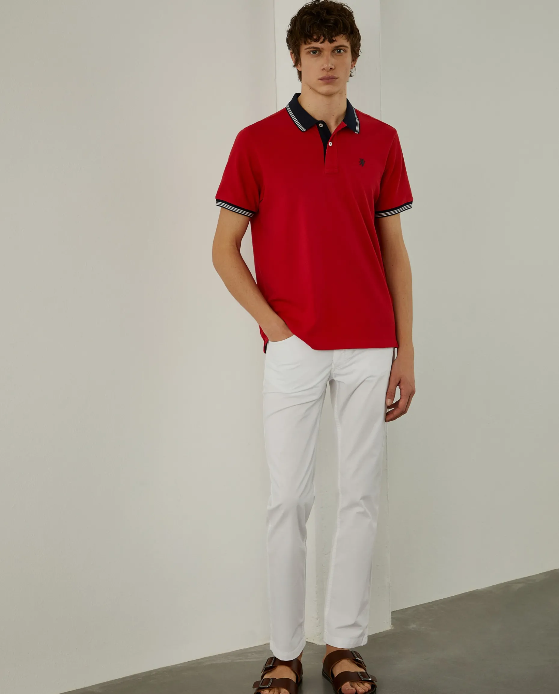 Polo piqué com riscas a contraste