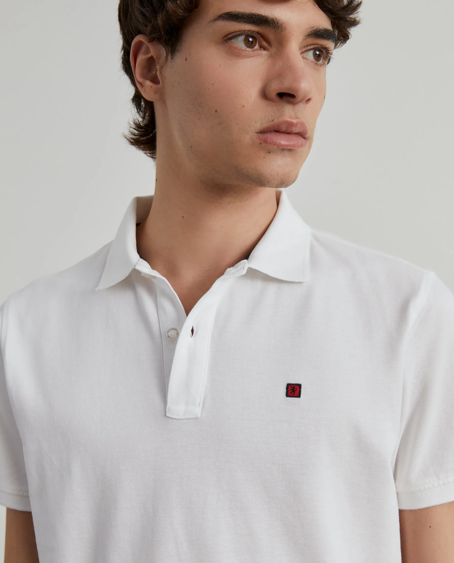 Polo piqué regular fit em algodão