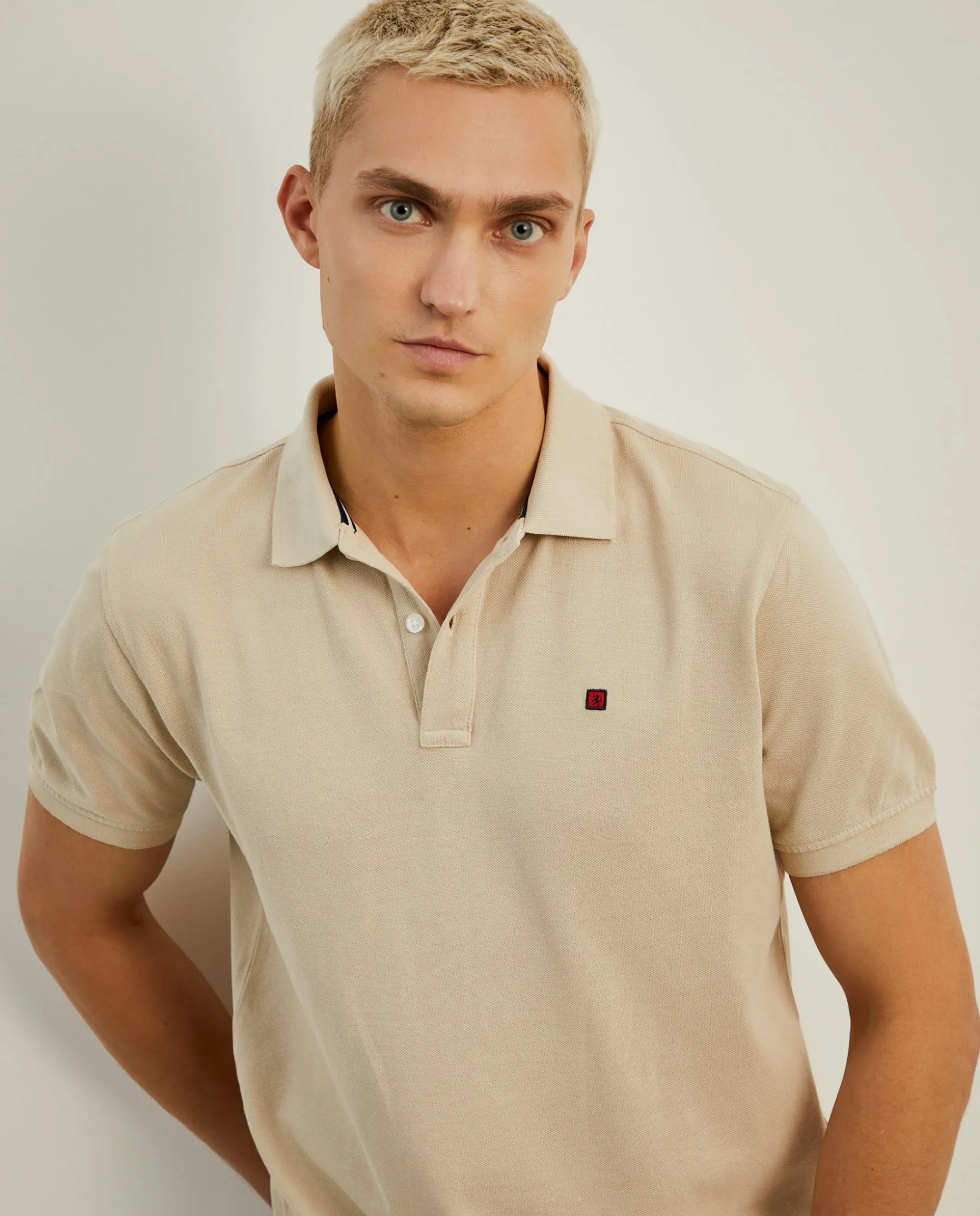 Polo piqué regular fit em algodão