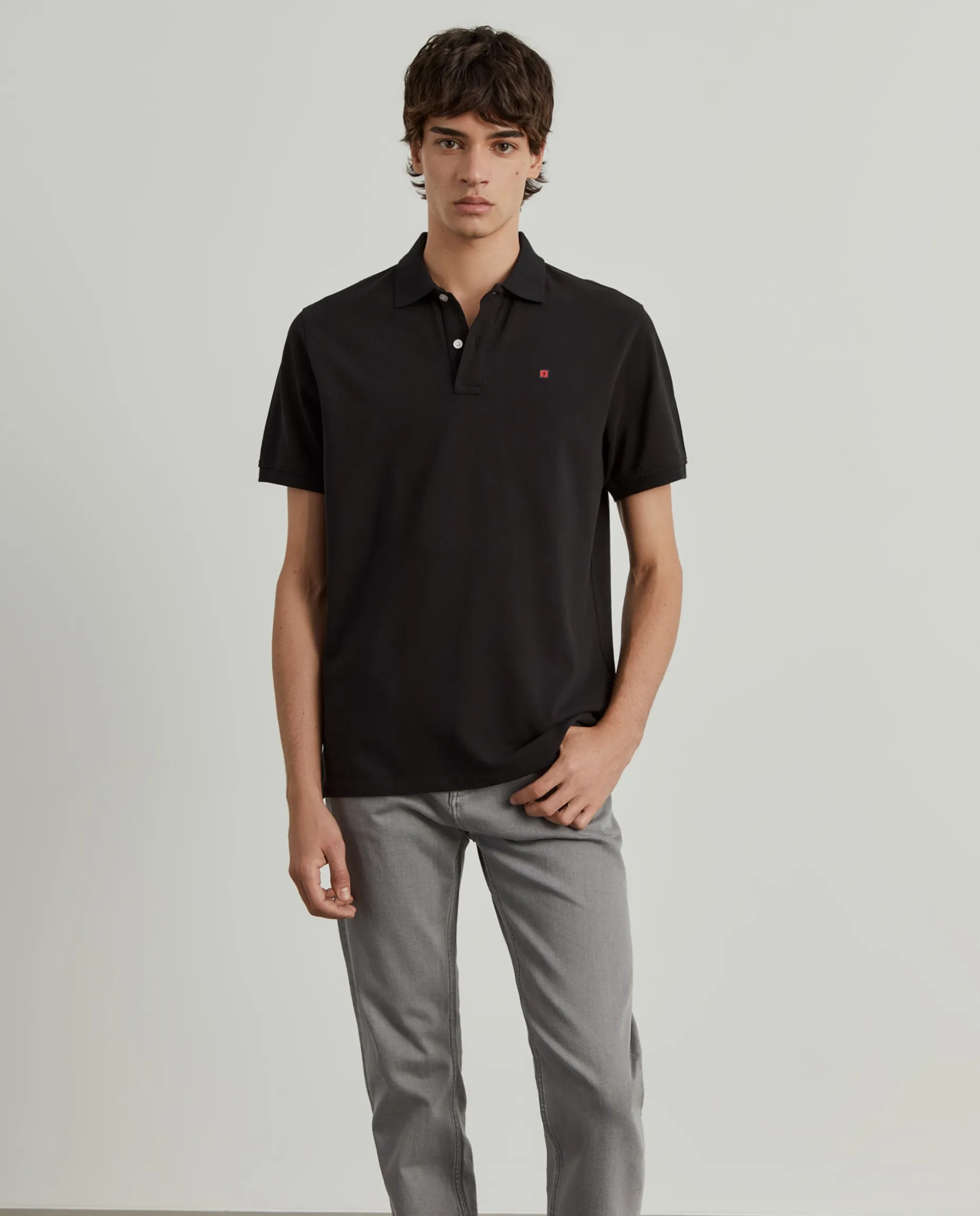 Polo piqué regular fit em algodão