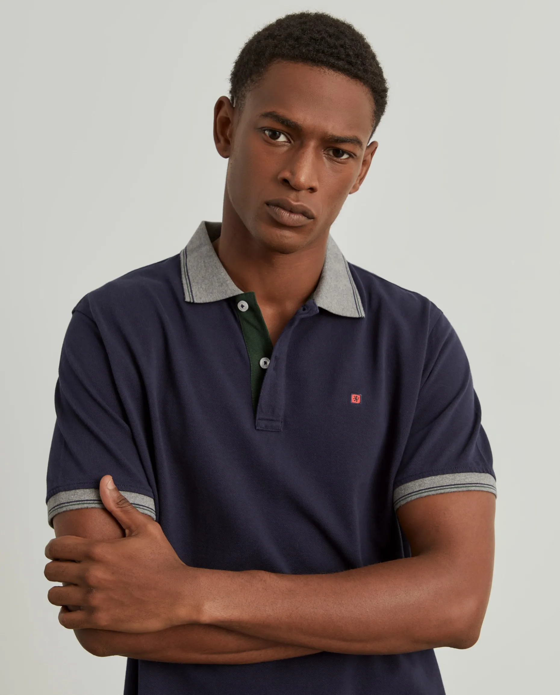 Polo piqué regular fit em algodão