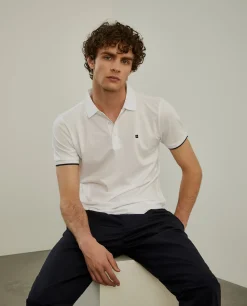 Polo slim fit com riscas a contraste