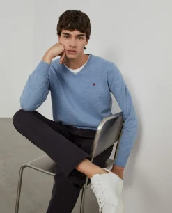 Pullover de lã decote em bico