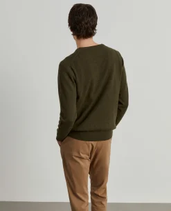 Pullover de lã decote em bico