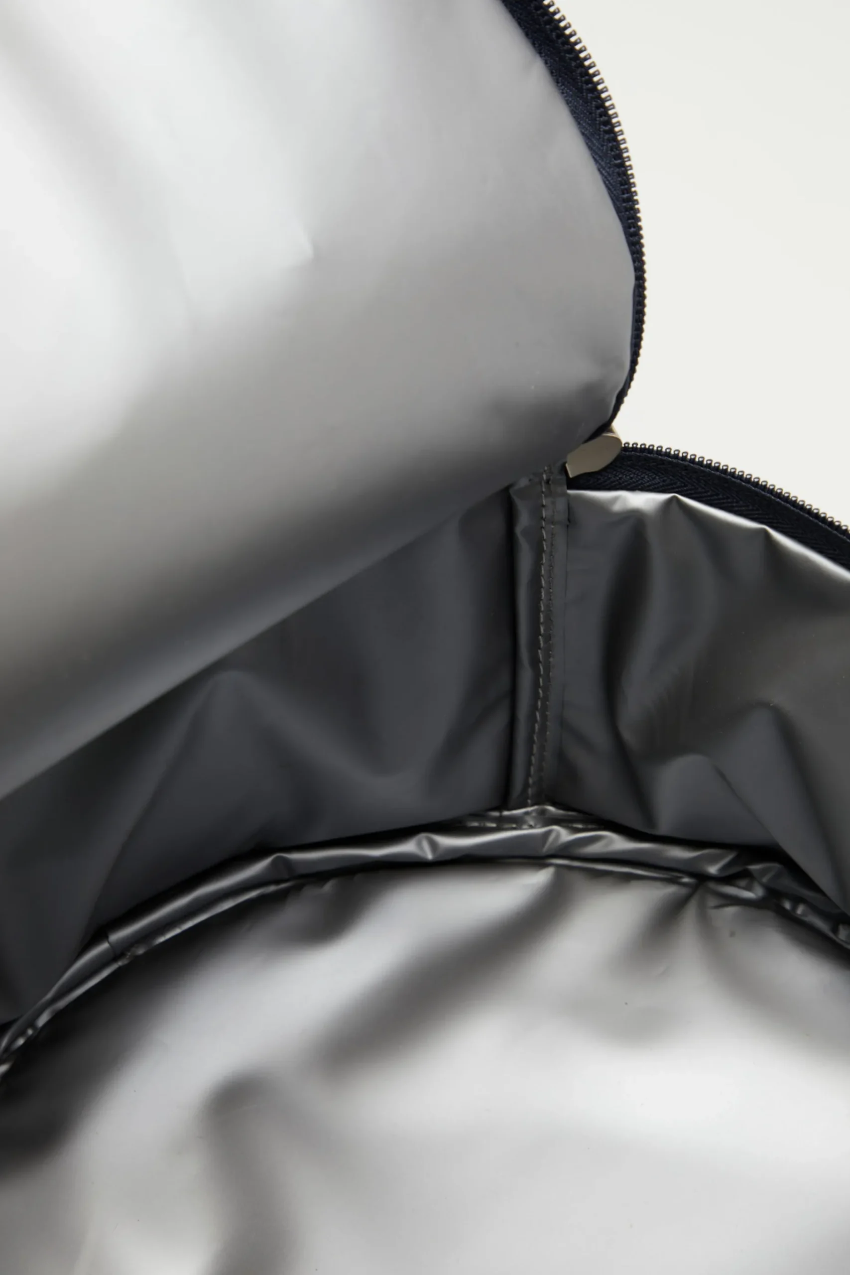 Saco térmico com alças em cordão