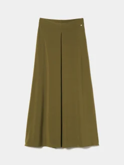 Saia comprida de malha fluida