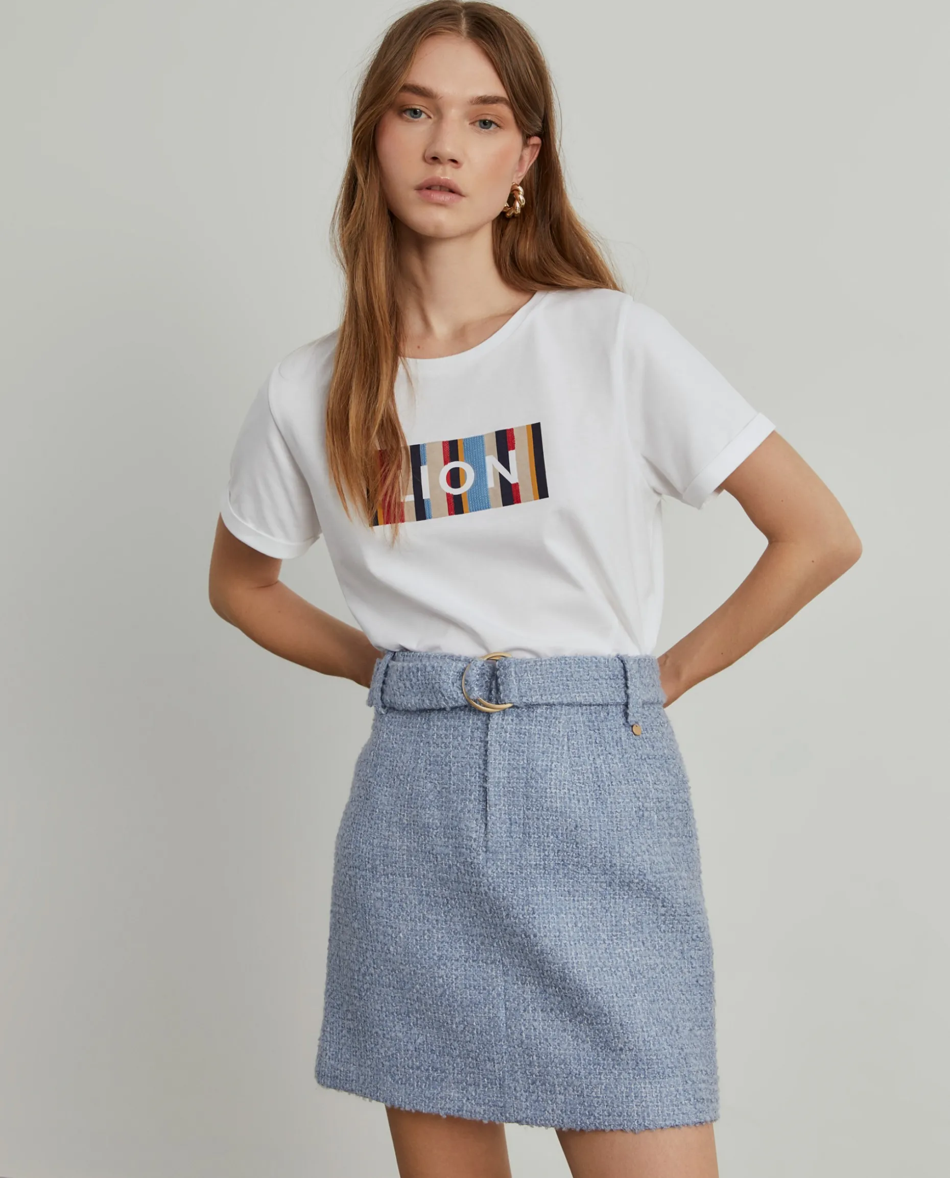 Saia tweed curta com cinto