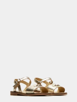 Sandálias em pele com tiras