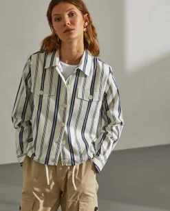 Sobrecamisa com riscas e cintura ajustável