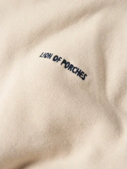 Sweater com capuz e mangas em contraste