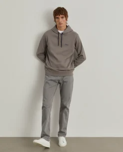 Sweater com capuz em malha piqué