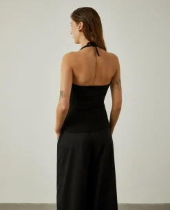 Top halter de malha com costas abertas