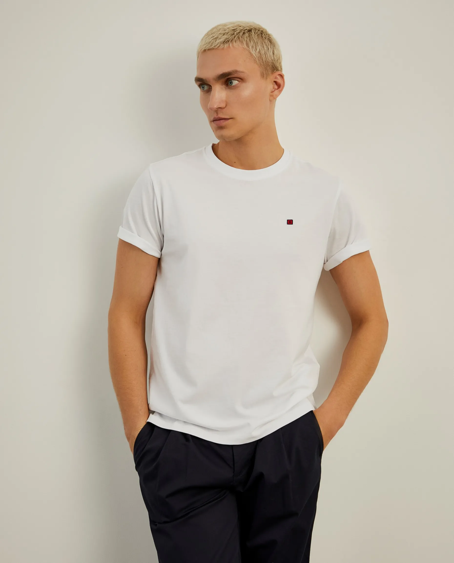 T-shirt básica de algodão