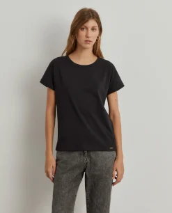 T-shirt básica em algodão