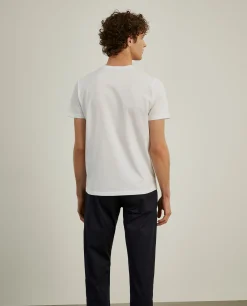 T-shirt com bolso em contraste