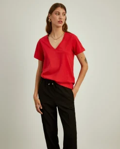 T-shirt de algodão decote em V