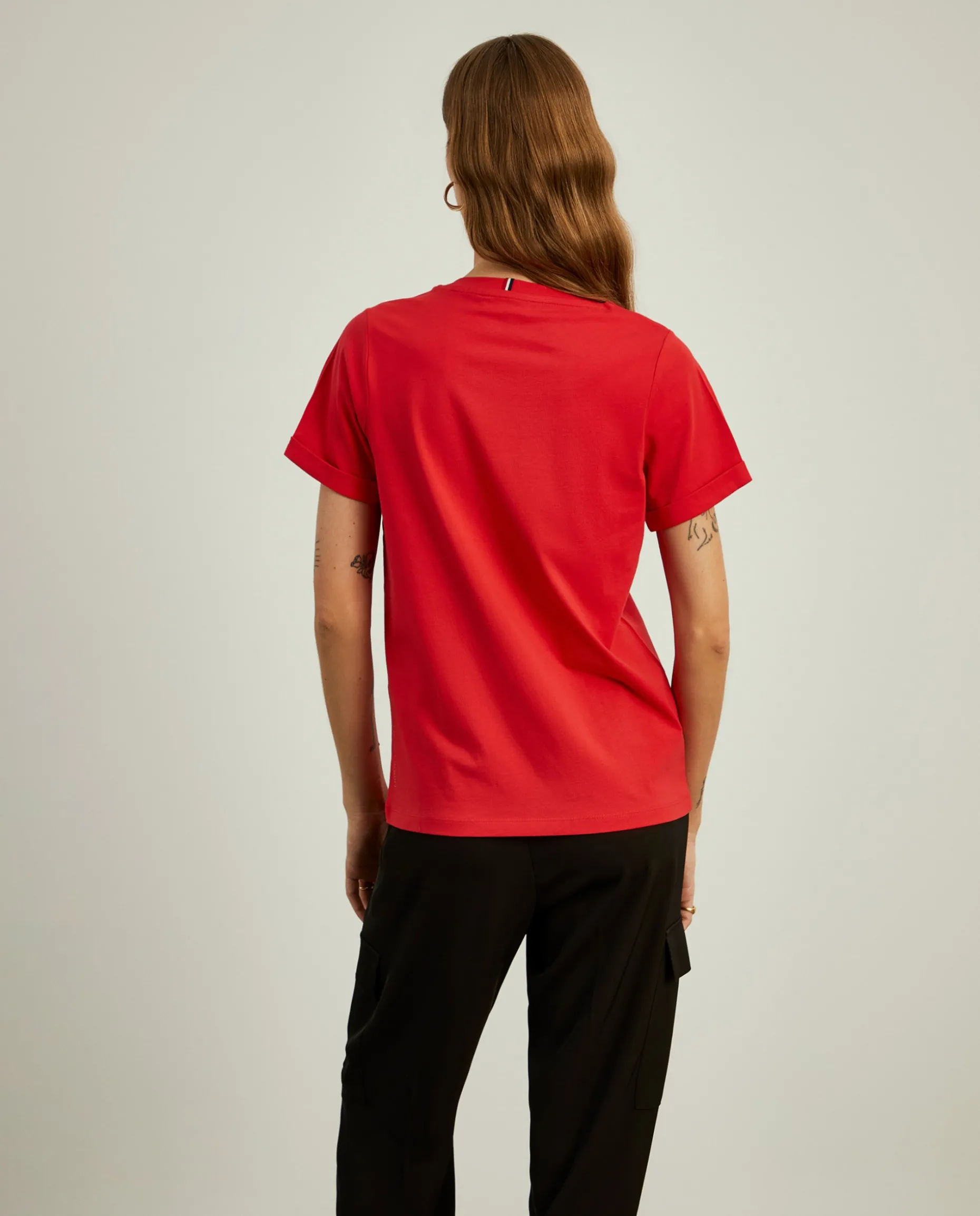 T-shirt de algodão decote em V