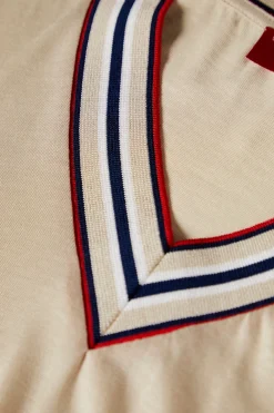 T-shirt decote em V com riscas