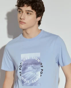 T-shirt manga curta com estampado