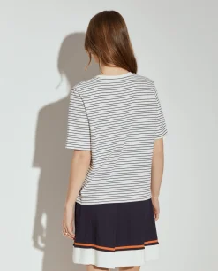 T-shirt manga curta às riscas