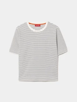 T-shirt manga curta às riscas