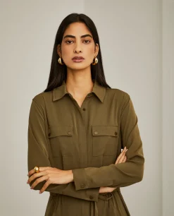 Vestido camiseiro com cinto