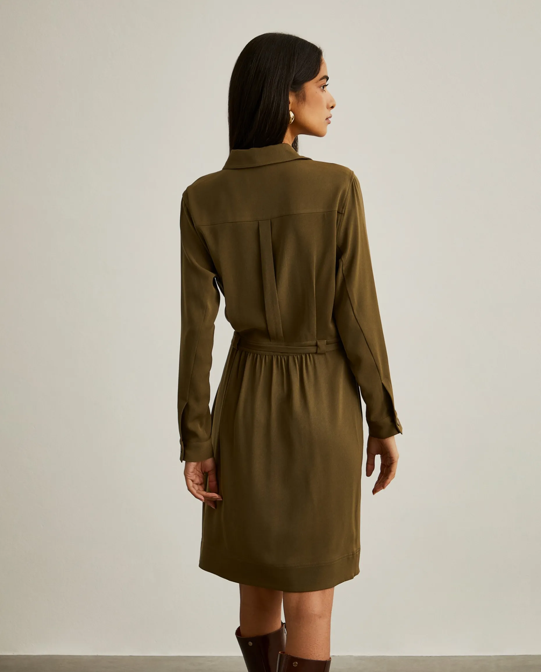 Vestido camiseiro com cinto