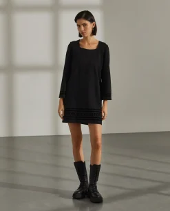 Vestido com lettering em veludo