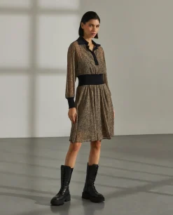 Vestido combinado com estampado abstrato