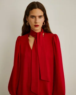 Vestido curto de manga abaloada