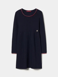 Vestido de malha com saia plissada