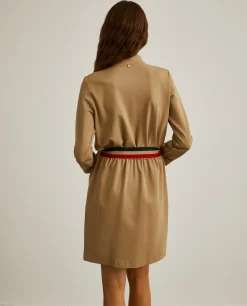 Vestido de malha curto com cinto