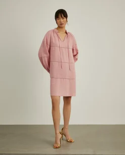 Vestido em linho com manga abalonada