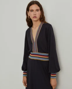 Vestido malha às riscas manga comprida